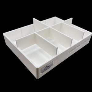The Fly Shop Tray by Pesca Innovations has a fully removable divider for easy fly pouring. 